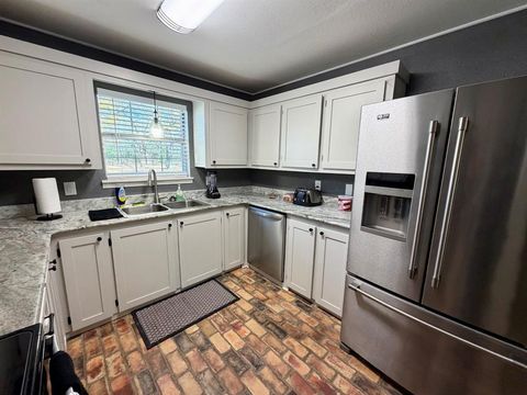 Tiny photo for 152 County Road 45850, Blossom, TX 75416 (MLS # 21130694)