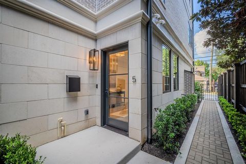 Tiny photo for 4128 University Boulevard #5L, University Park, TX 75205 (MLS # 21083143)