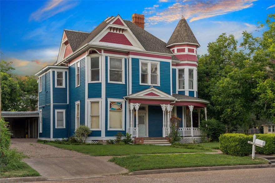 Born in 1893, this house has stood the test of time - seen the 19th, 20th, and 21st centuries - and stood tall, strong, and beautiful for every one of them. Now it is ready for your personal touch and finish to exhibit the grandeur that that is 441 Houghton Avenue. This corner-lot Queen Ann Victorian in Marlin has 4 bedrooms, 3 full bathrooms, 2,644 square feet, 3 living areas, 3 fireplaces, tall ceilings, and details that have maintained their grace for 132 years. The widespread wraparound porch, expansive enclosed sunroom patio, and covered parking add options and convince to the timeless design. This house is renovation ready and priced to sell. Schedule your private showing today.