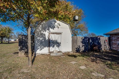 A home in Waxahachie