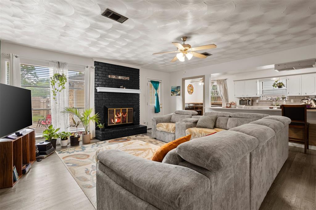 Forest Hills 01 - Residential