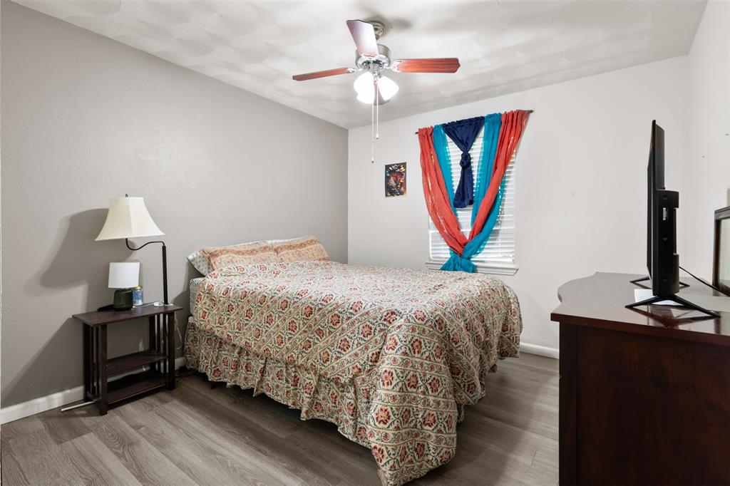 Forest Hills 01 - Residential
