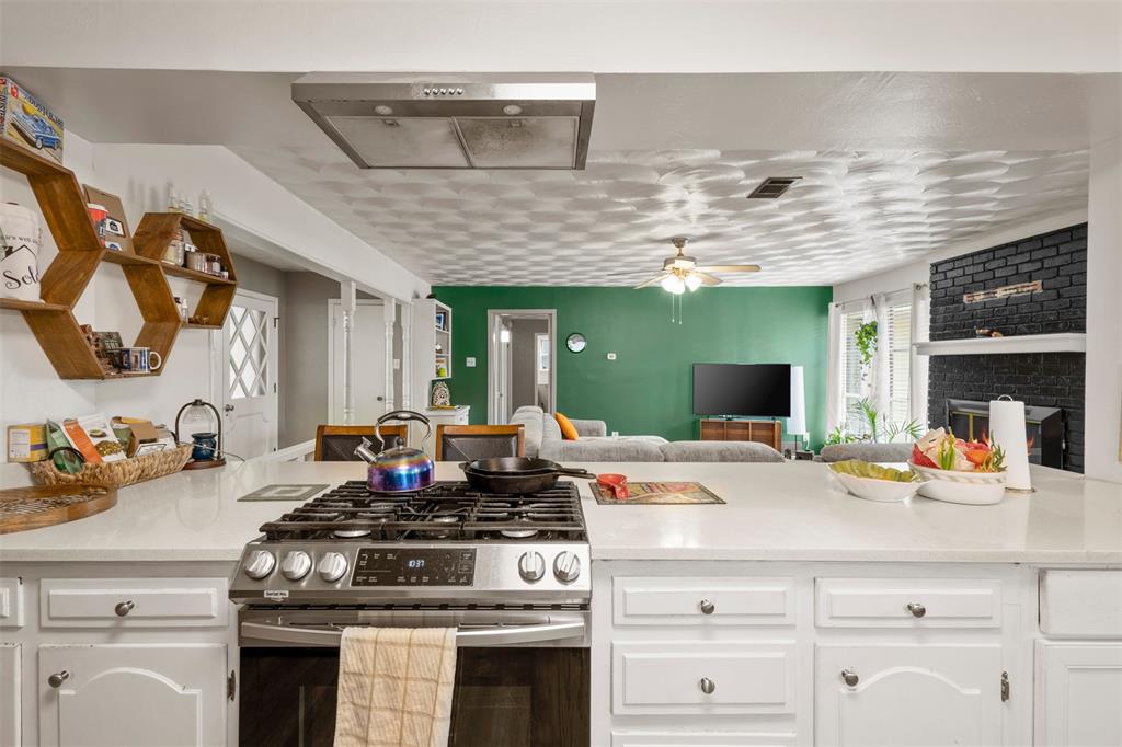 Forest Hills 01 - Residential