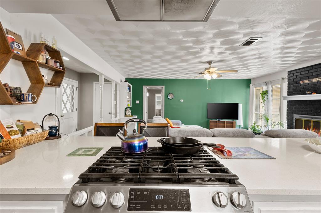 Forest Hills 01 - Residential