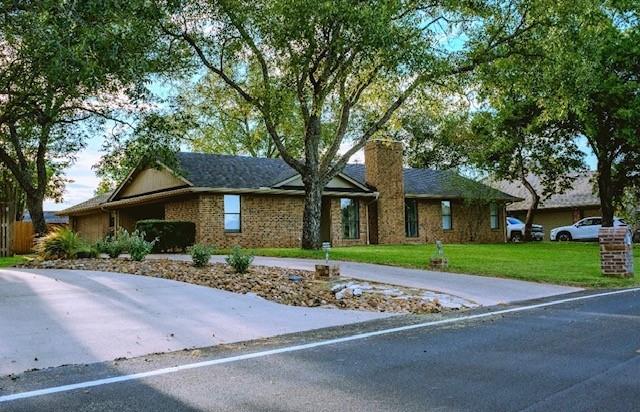 8105 Ravenswood Road