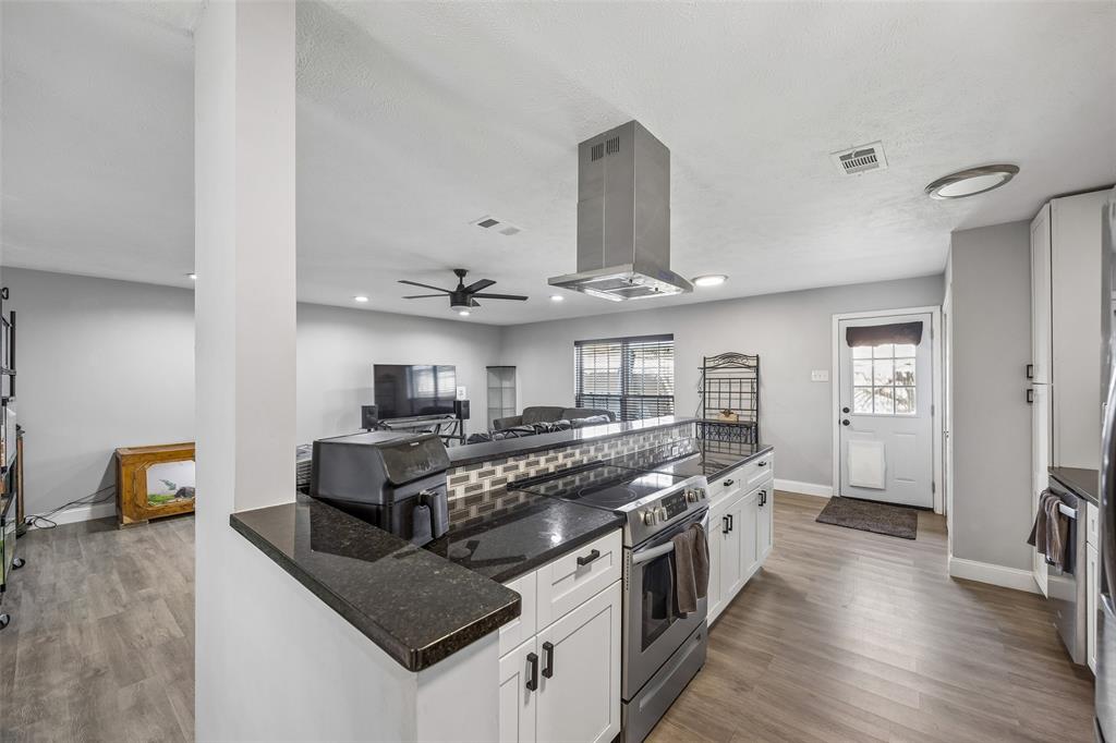 Colony 11 - Residential