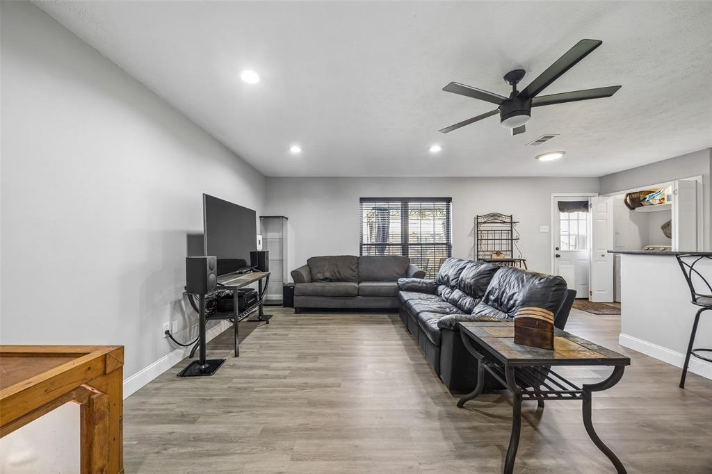 Colony 11 - Residential