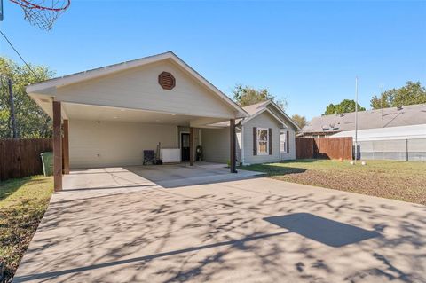 A home in Whitesboro