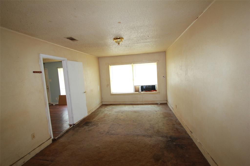 1111 Tierra Drive