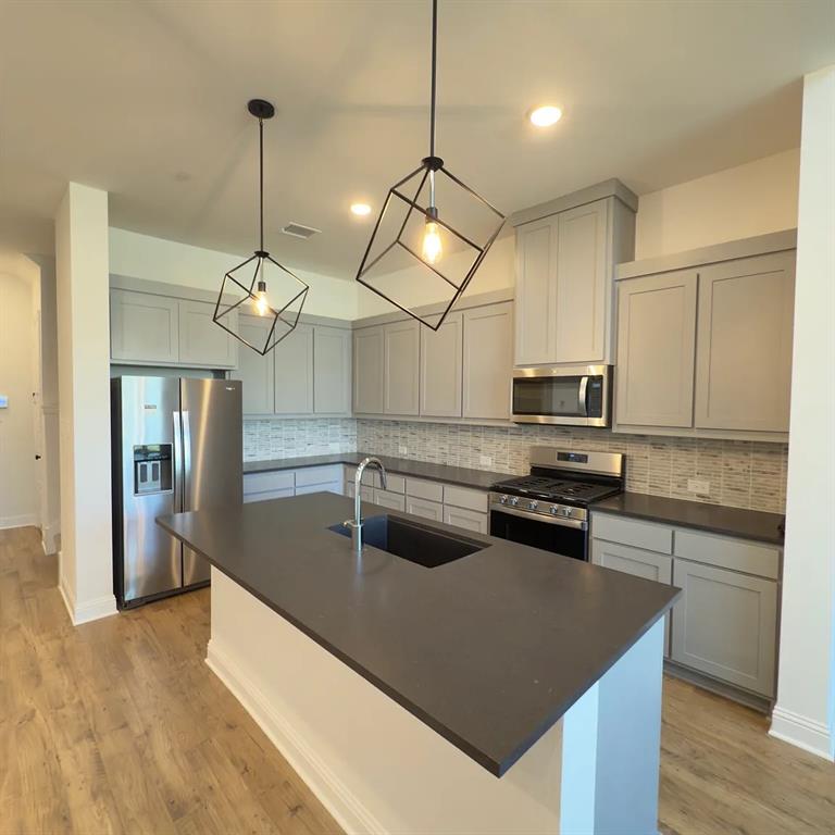 Chelsea Commons - Residential Lease