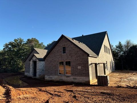 A home in Alvarado