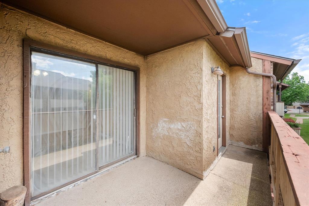 Cloisters Condo The - Residential