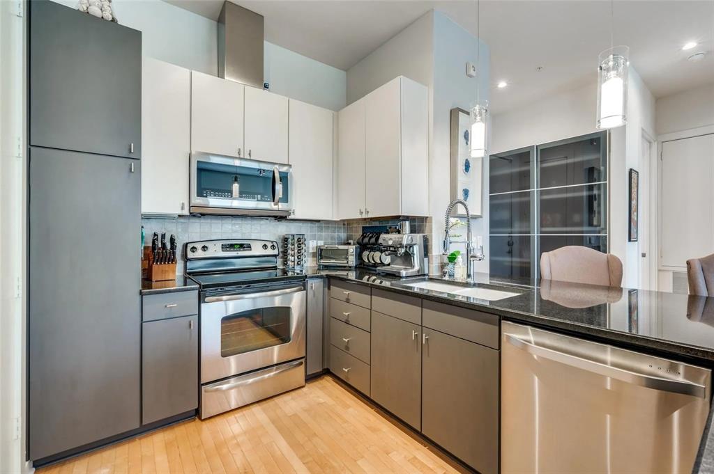 2950 McKinney Avenue 427