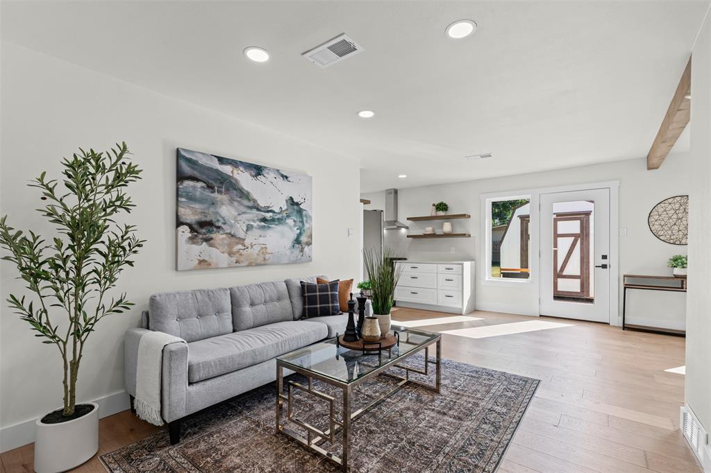 5108 Nancy Lane