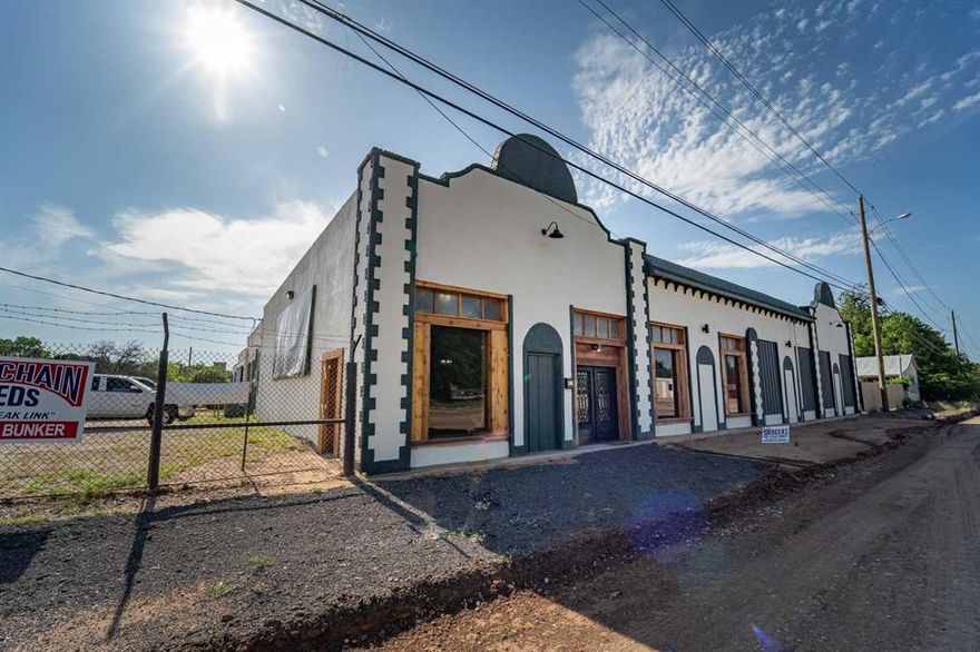 Versatile Commercial Property with Prime Hwy Frontage – Now $279,000! Located at 417 N Breckenridge Avenue in the heart of Breckenridge, TX (Stephens County), this expansive 12,200 sq ft commercial building offers endless potential. Situated on 1.5 acres with excellent Highway 183 North frontage and a newly resurfaced road, this high-visibility location is ideal for a wide range of business ventures. Originally built in 1920, the structure blends historic character with modern upgrades, including a beautifully remodeled 2,500 sq ft showroom. The showroom features central HVAC, striking exposed beams, large plate-glass display windows, a large, stunning white stone fireplace, and two restrooms—creating a warm, welcoming space for customers or event guests. With abundant parking and a flexible floor plan, the property has previously served as a agriculture based feed store, auto shop, hunting supply store, and retail space. It also holds great potential as an event venue, warehouse, or multi-use commercial hub.
Now offered at a reduced price of $279,000, the seller is motivated—don’t miss this incredible investment opportunity in a growing area with strong traffic exposure.