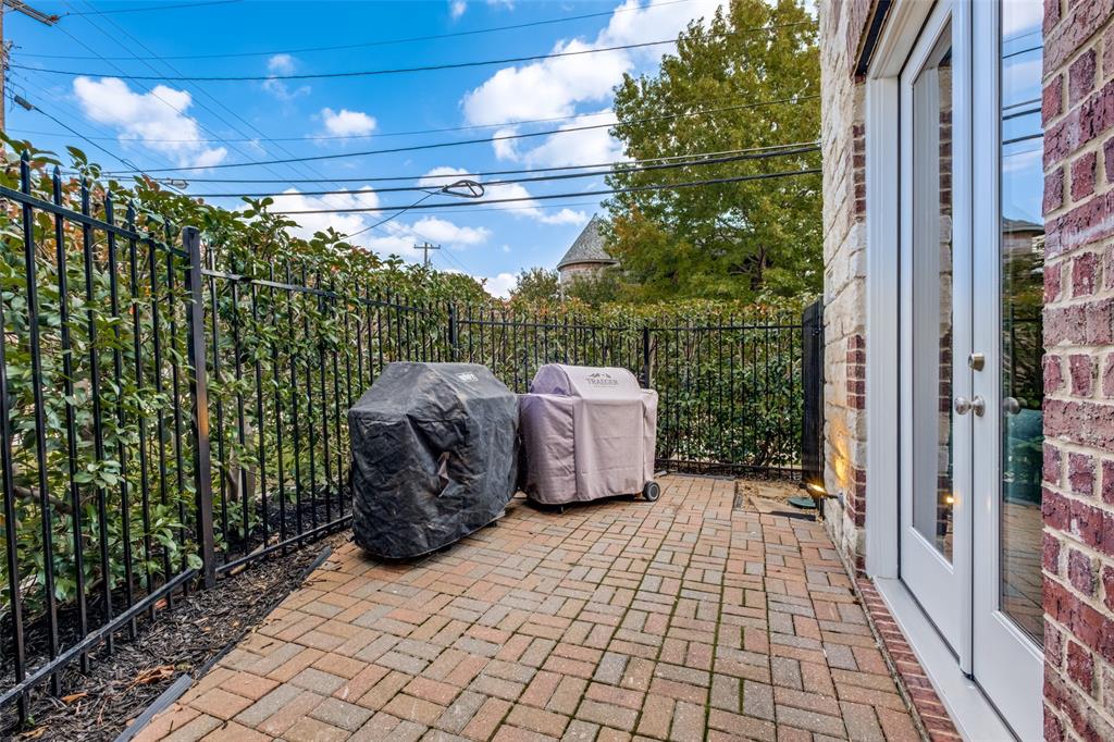 ALCOTT FITZHUGH HEIGHTS - Residential