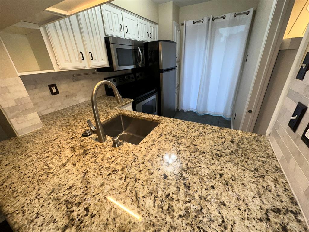 Monticello Crossroads Condo Ph 01-03 - Residential