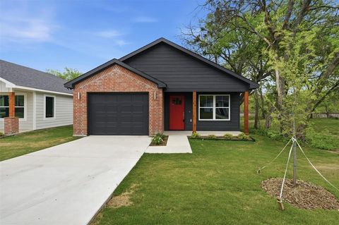 Photo of 1004 S 1st Street, Sherman, TX 75090 (MLS # 21225084)