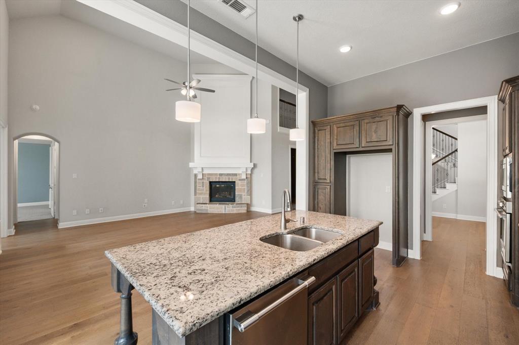 1910 Woodland Skipper Way