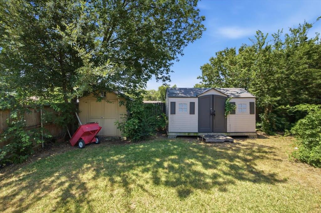 200 Almond Lane