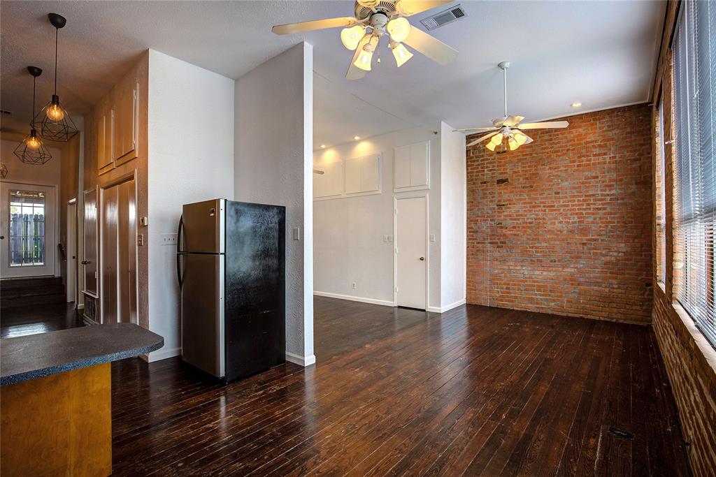 Orig Town Of Commerce - Commercial Sale