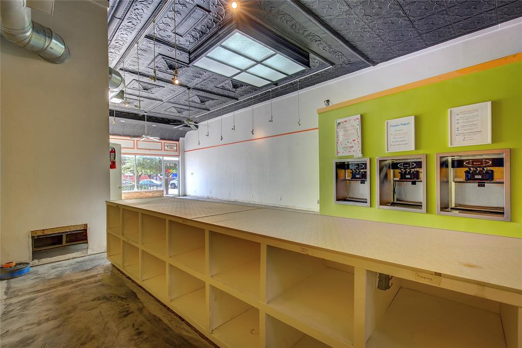 Orig Town Of Commerce - Commercial Sale