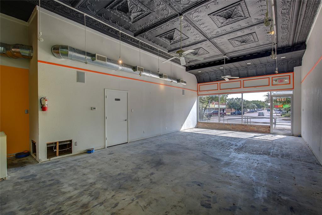 Orig Town Of Commerce - Commercial Sale