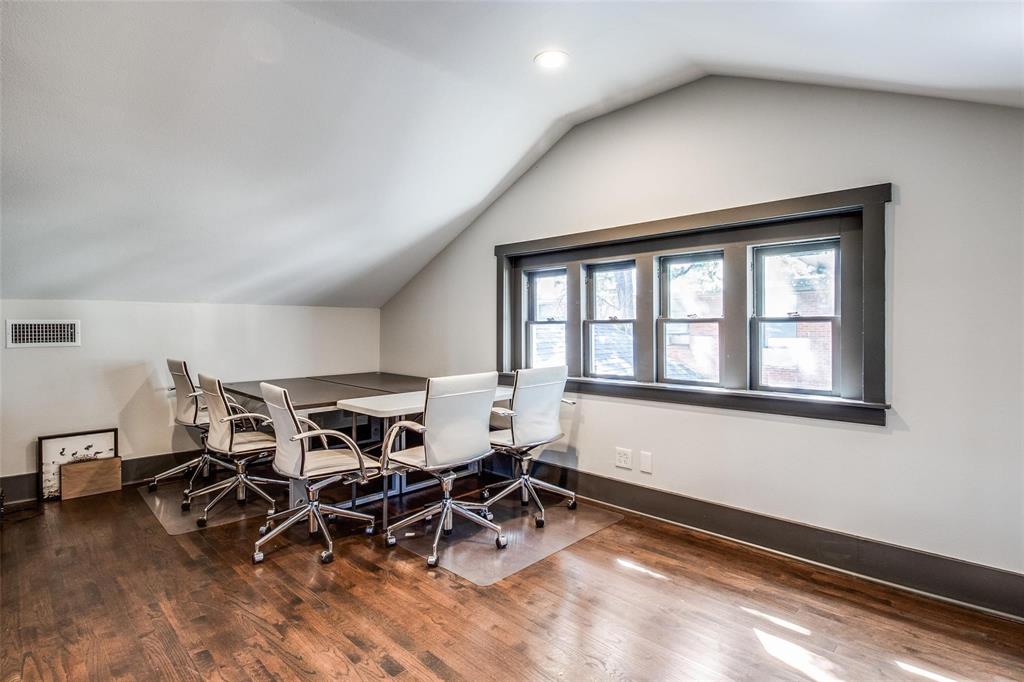 Oak Cliff Original - Commercial Sale