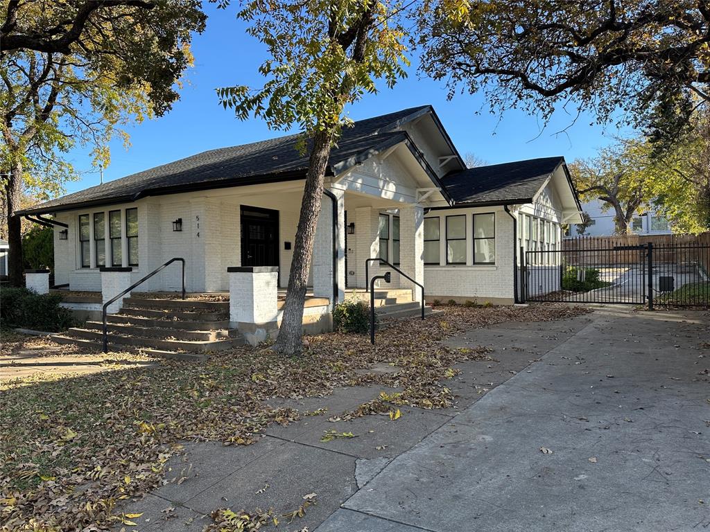 Oak Cliff Original - Commercial Sale