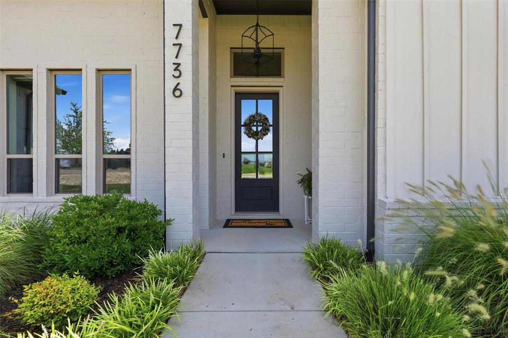 7736 Laura Lake Lane