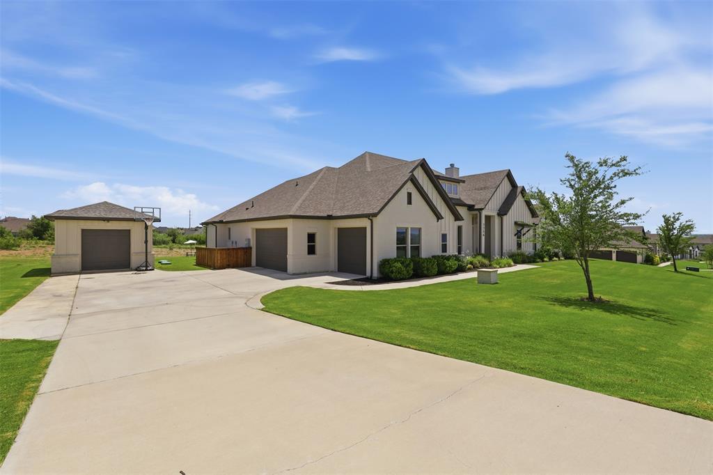 7736 Laura Lake Lane