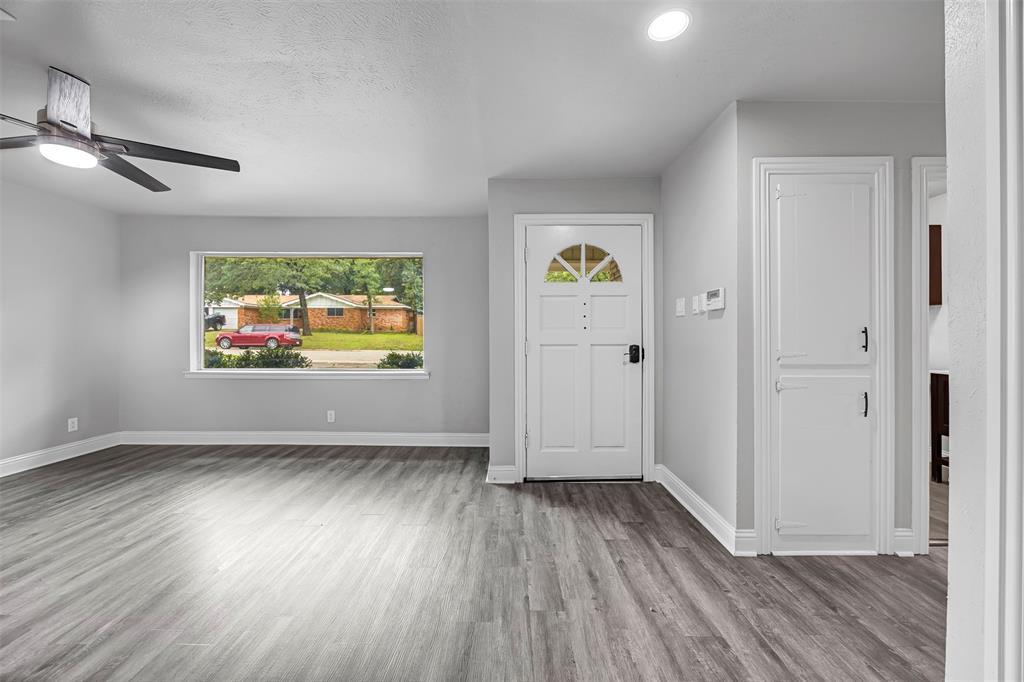704 Oakwood Drive