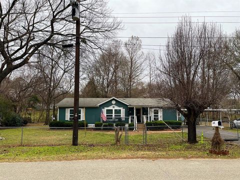 A home in Gun Barrel City