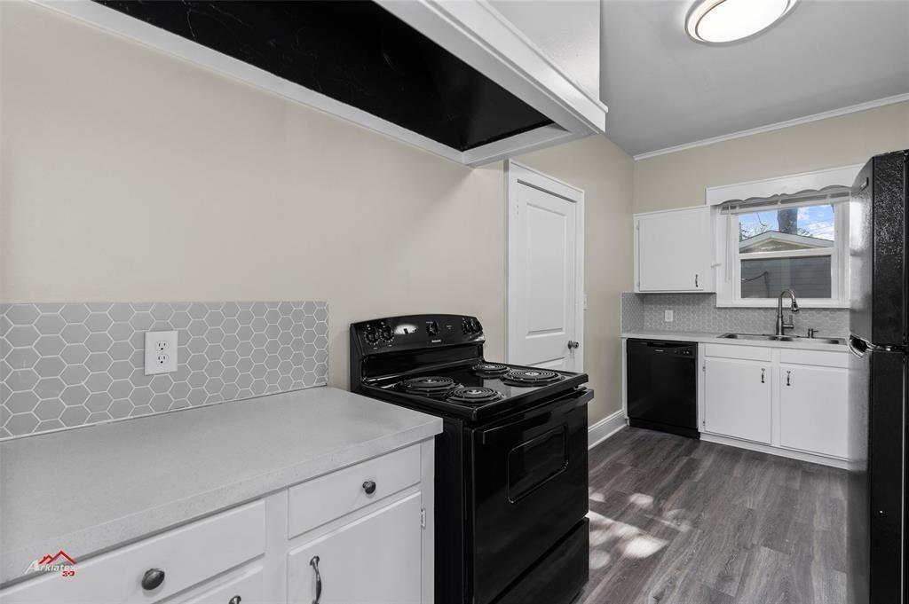 741 Cecile Place A--Upstairs