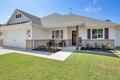 A home in Whitesboro