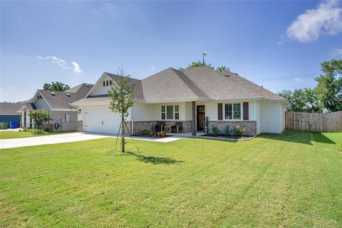 A home in Whitesboro