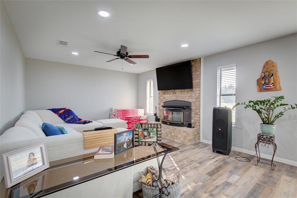 MOONEY JOHN - Residential