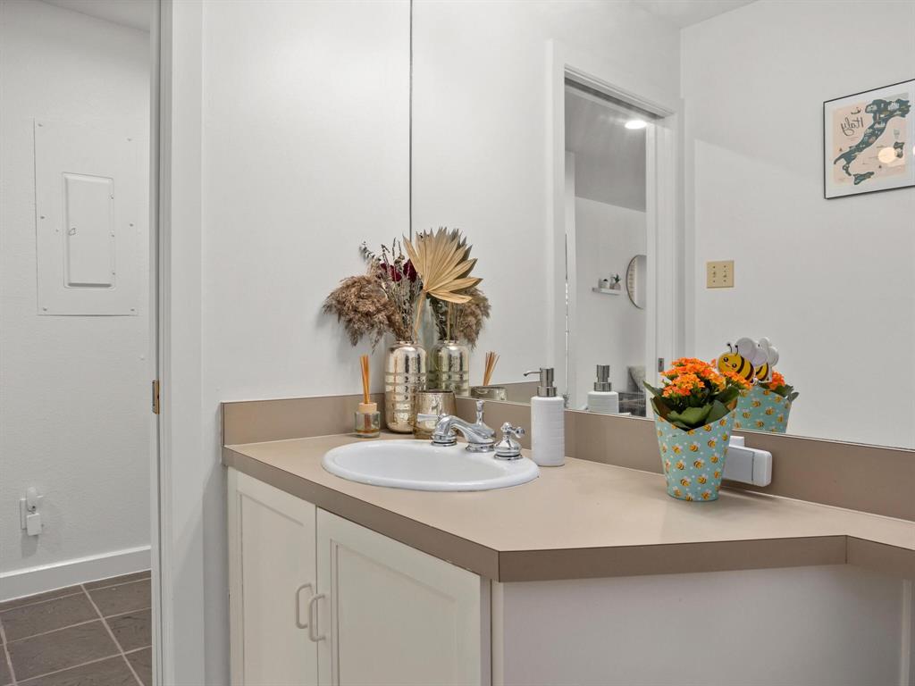 Frisco Railroad Add - Residential Lease