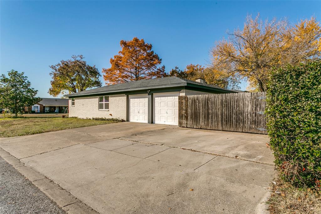 5900 Field Stone Court