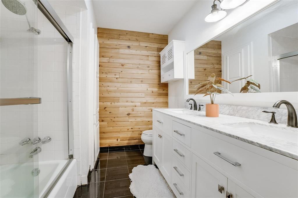 Bowser Ave Condo 4217 - Residential Lease