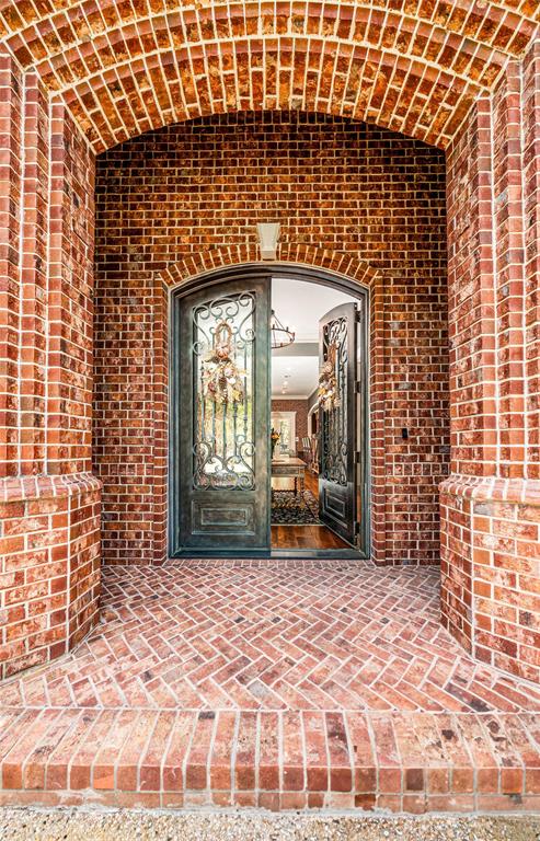795 Winding Trail