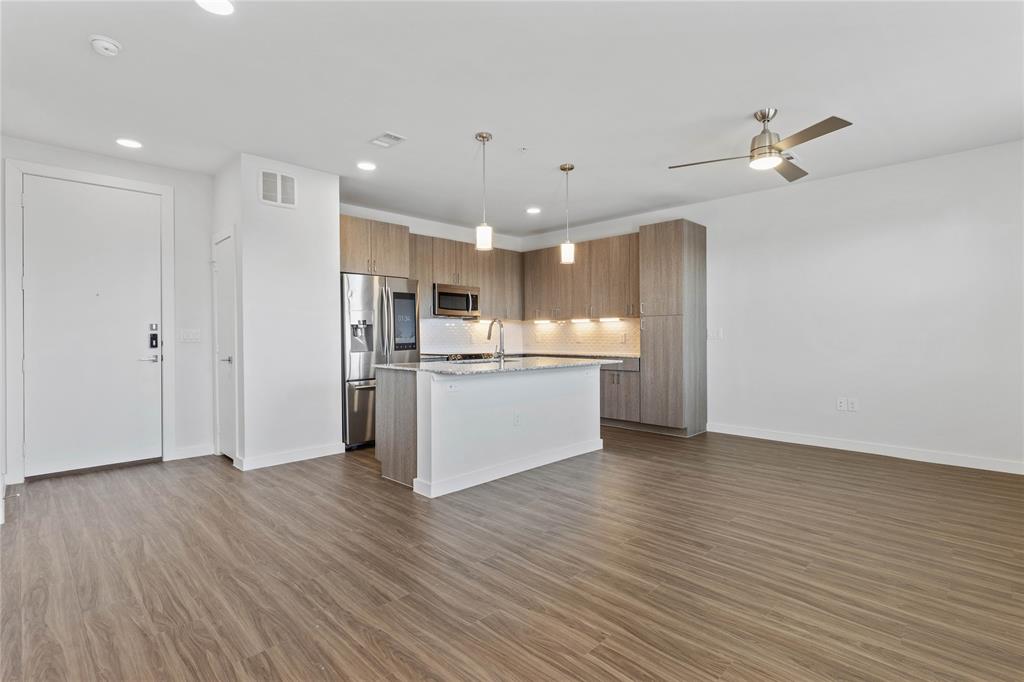 1500 N Fitzhugh Avenue