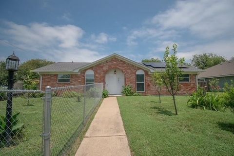 301 PATRICIA Street Lacy Lakeview TX 76705