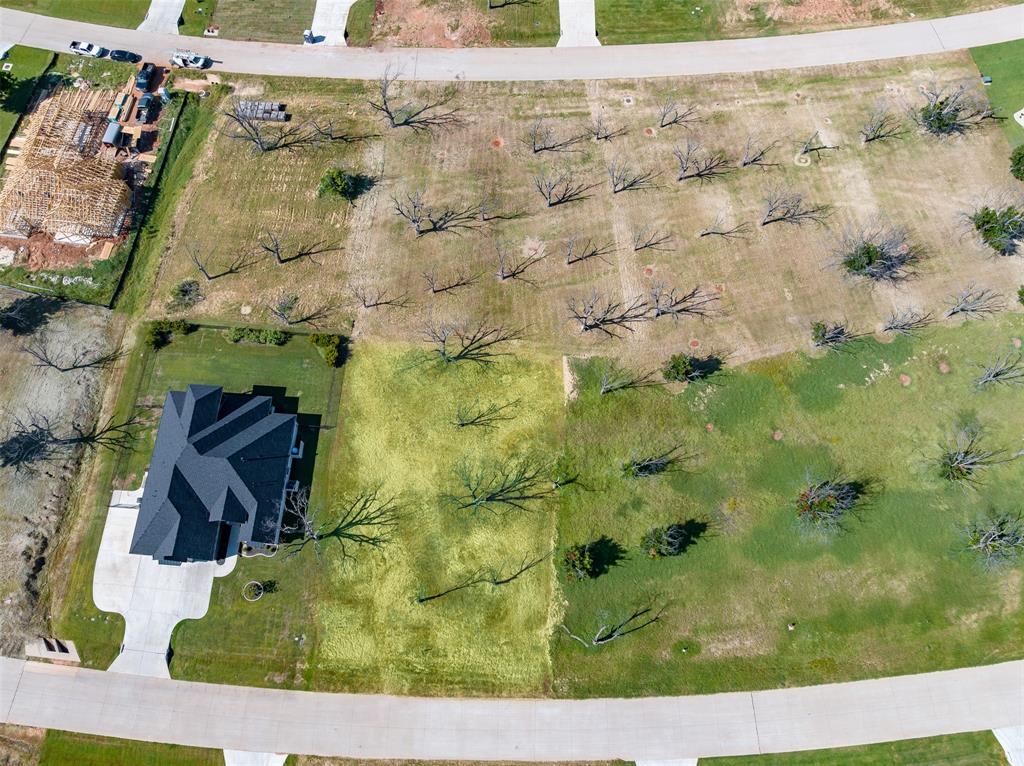 2711 Village Road