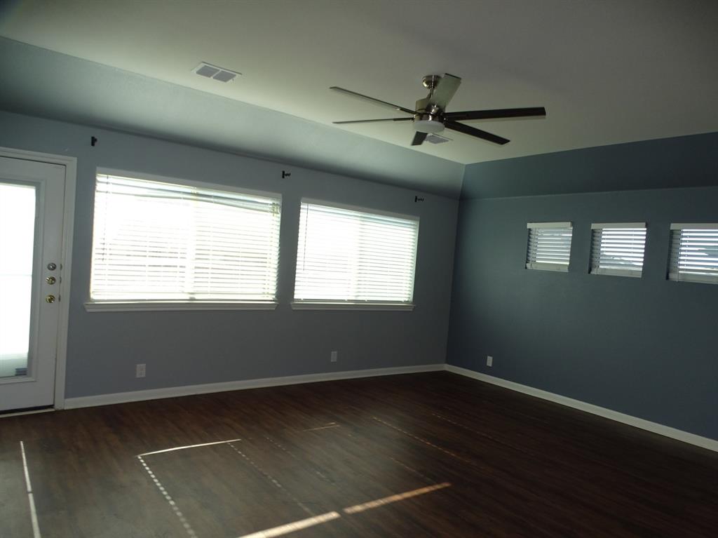 1128 Nighthawk Trail