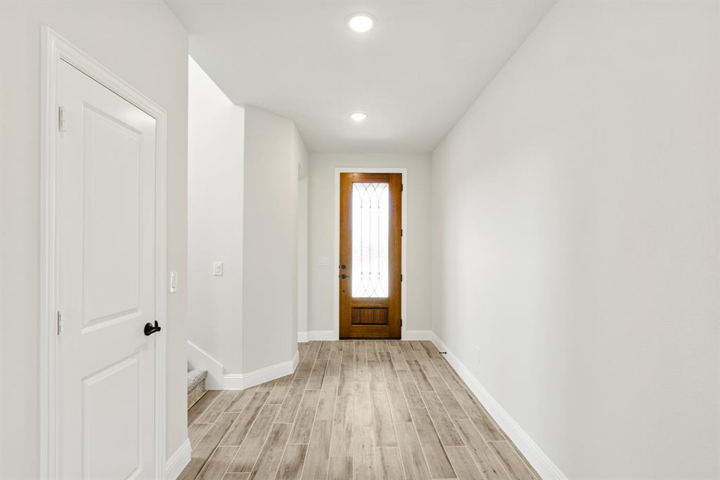 6 Covey Lane