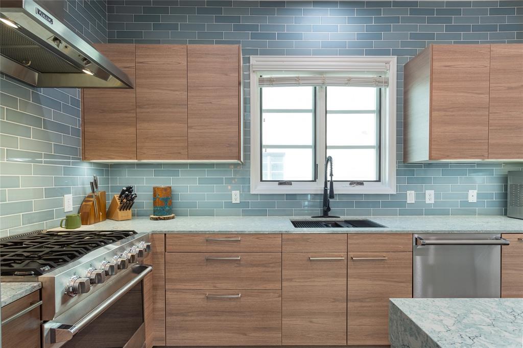 Vine Condo - Residential