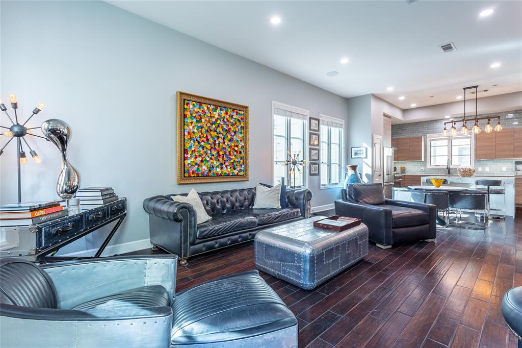 Vine Condo - Residential