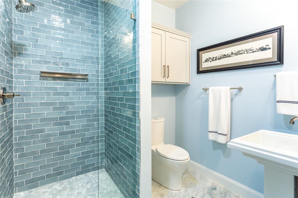 Vine Condo - Residential