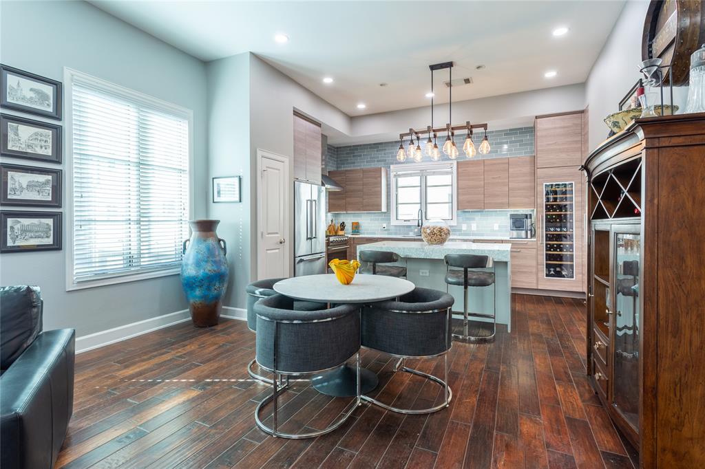 Vine Condo - Residential